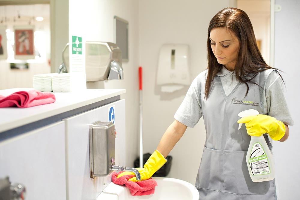Experienced medical cleaning company in London
